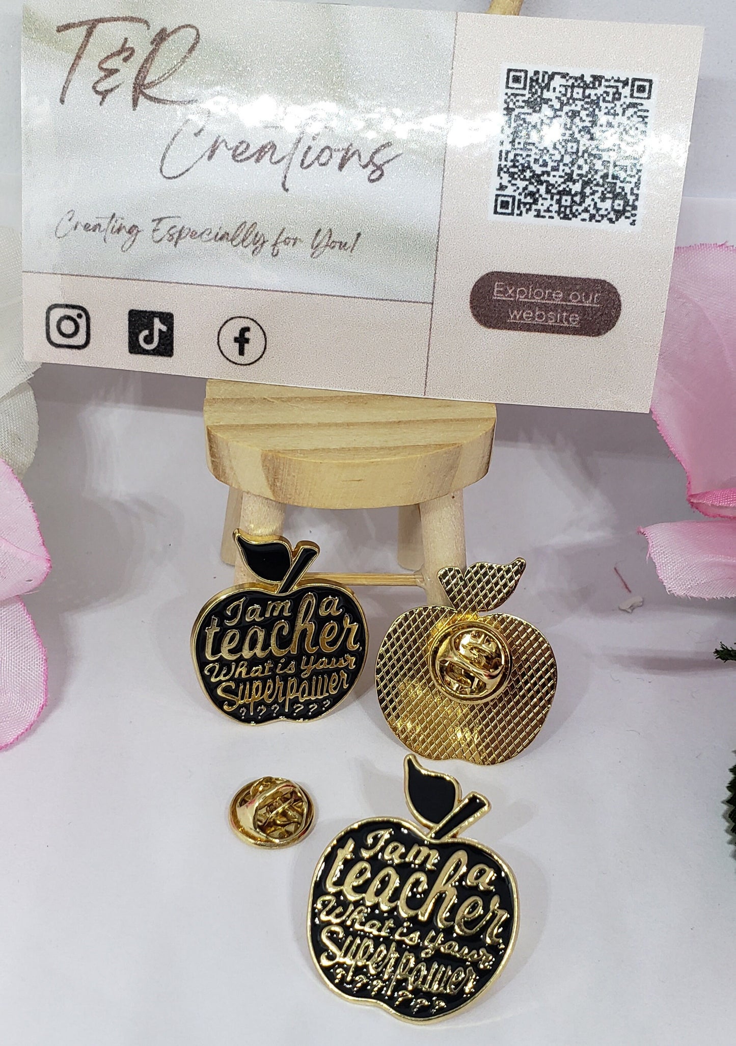 Teacher Superpower Apple black Enamel Pin - Handmade Teacher Gift